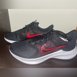 Men’s Nike Downshifter 11 - US Size 13